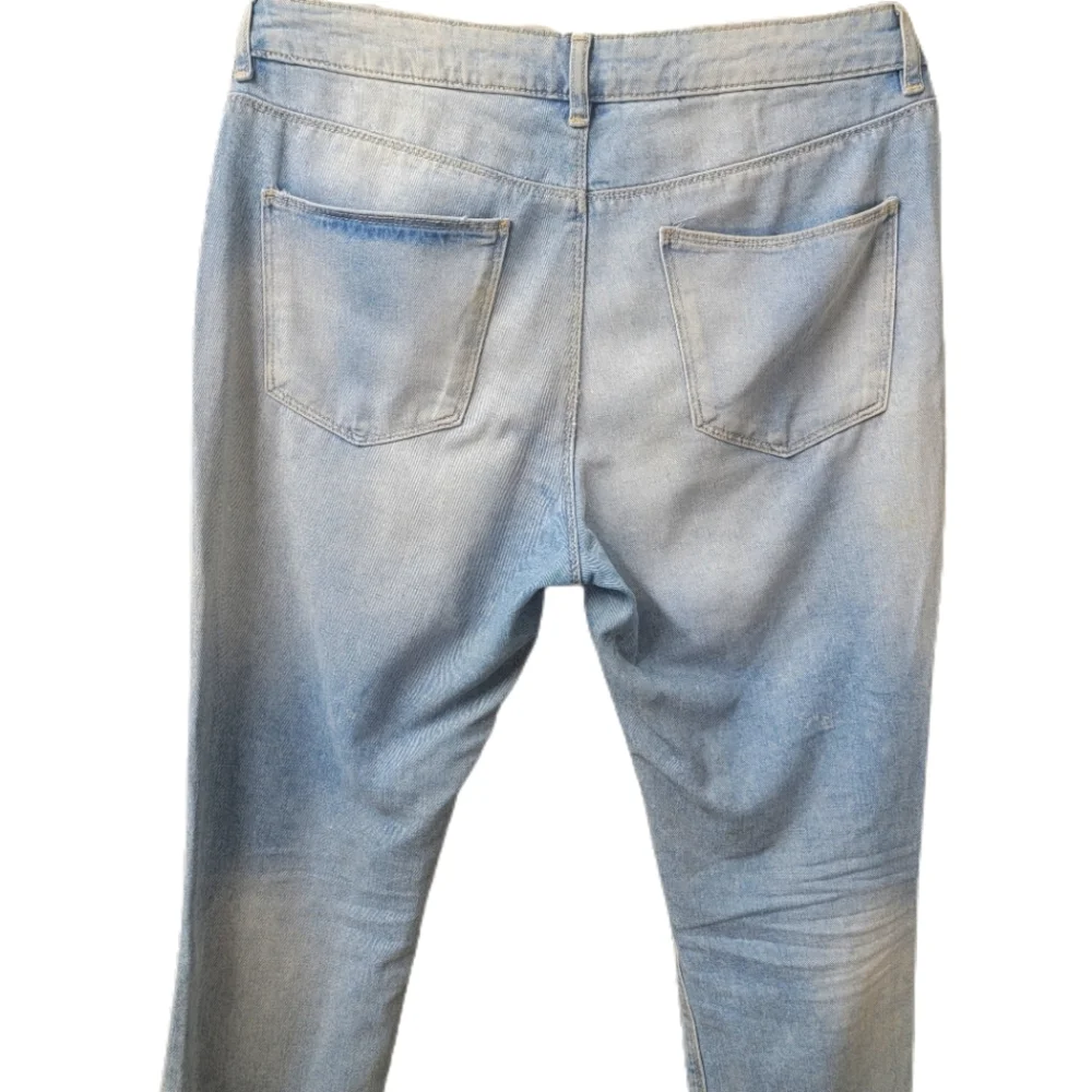 Distressed Ripped Jeans - Picture 4 of 4